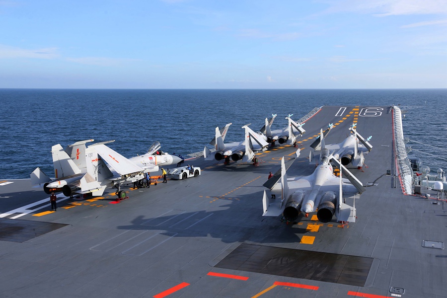Chinese aircraft carrier formation conducts trans-regional training