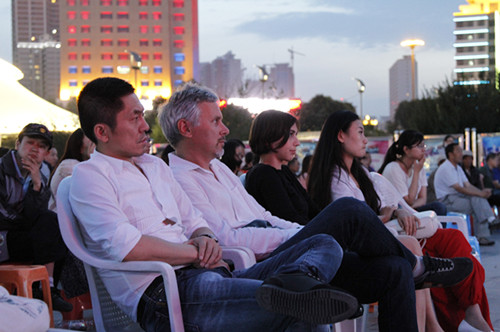 青訓營導師克里斯提諾：愛上中國式露天電影