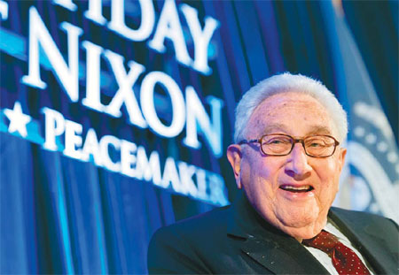 Kissinger leads toasts at Nixon centenary