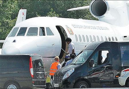 Austrian plane search for whistle-blower