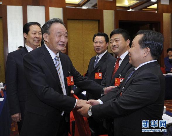 圖：吳邦國參加安徽代表團(tuán)討論