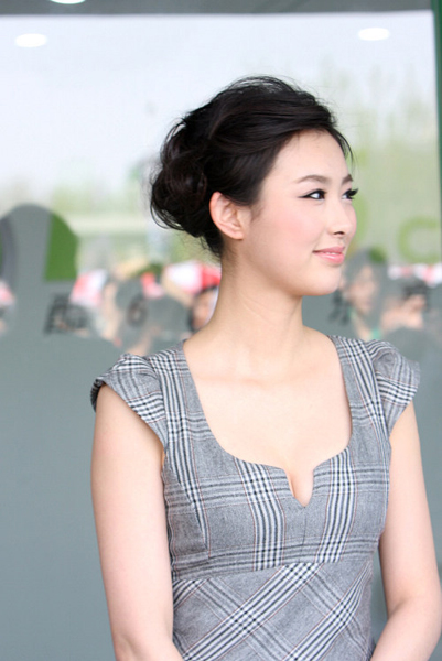 足球?qū)氊惈F獸現(xiàn)身車展