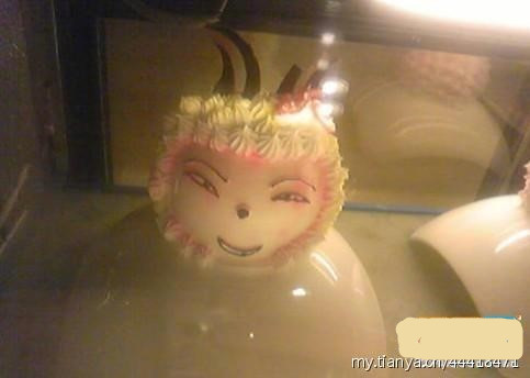 吃蛋糕毀三觀 真特么坑死爹??！