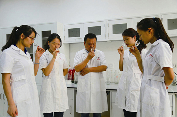 古井貢酒：大師智企 開(kāi)啟科研發(fā)展新紀(jì)元