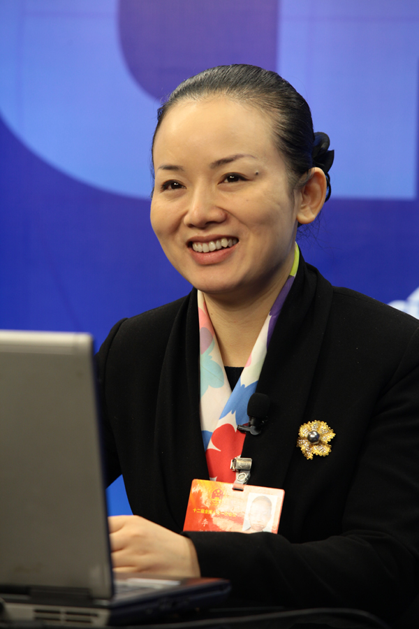 湖南省懷化市市長李暉接受中國日報網(wǎng)專訪