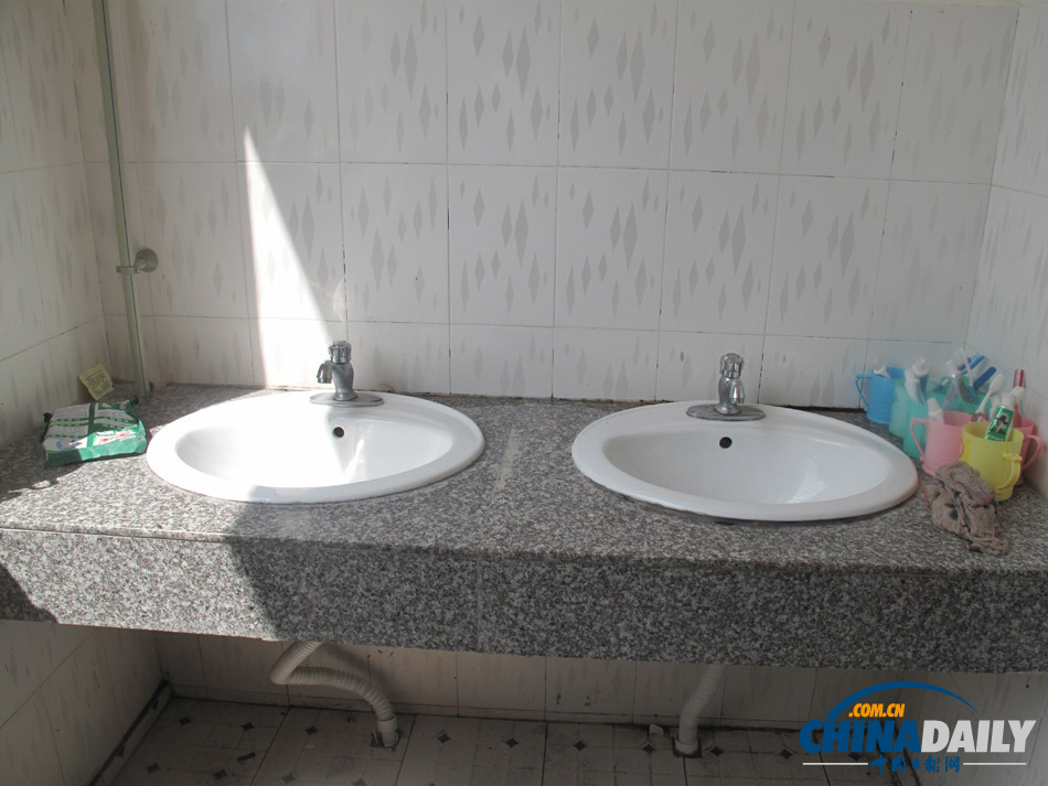 盈江縣第四小學(xué) 災(zāi)后重建、涅槃重生的大盈江畔美麗校園