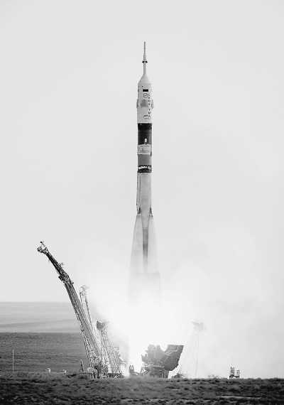 神十擇機(jī)發(fā)射 中國載人天地往返運(yùn)輸系統(tǒng)有望形成