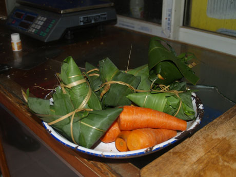 大熊貓吃粽子過(guò)端午節(jié)