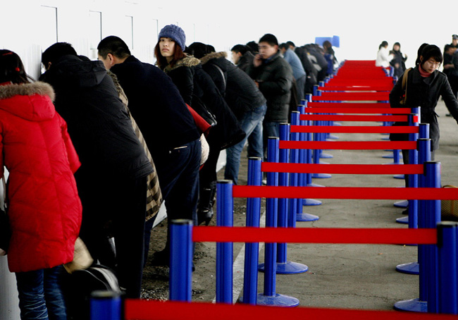 上海春運(yùn)火車票“大賣場(chǎng)”開售