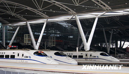 廣州南站正式啟用