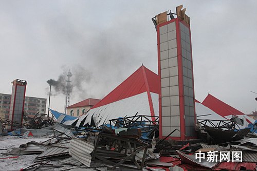 哈爾濱一加油站大面積坍塌 個體業(yè)主試圖瞞天過海