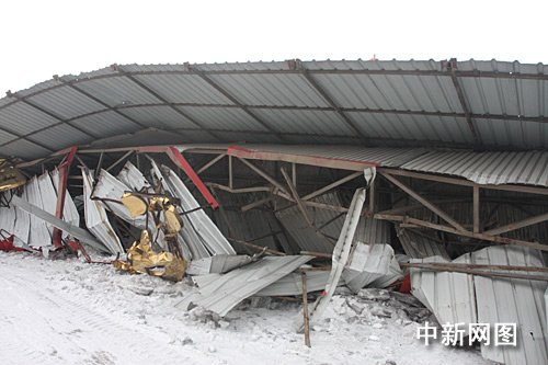 哈爾濱一加油站大面積坍塌 個體業(yè)主試圖瞞天過海