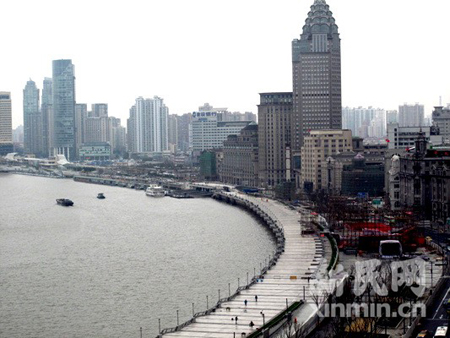 黃浦區(qū)區(qū)長承諾新外灘礦泉水售價低于便利店