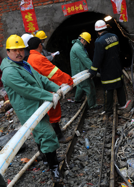 河南積極組織泌陽透水事故搶險