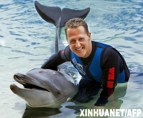 舒馬赫“戲”海豚