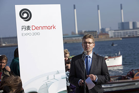 丹麥“小美人魚”啟程前往上海世博會