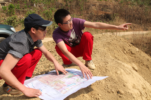 大愛無(wú)限 打井機(jī)組深入云南保山災(zāi)區(qū)探甘泉