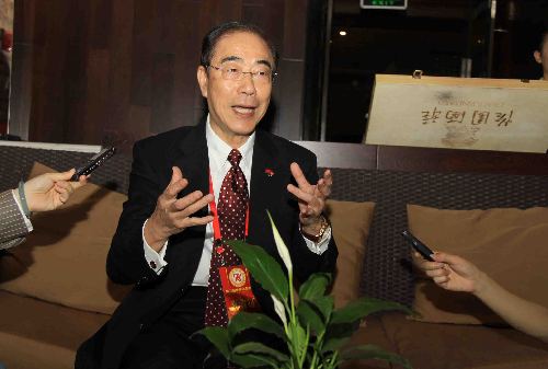 楊孫西:呼吁重視與年輕一代華商溝通交流