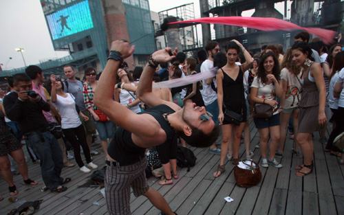 INTRO 2010北京電子音樂(lè)節(jié)在798舉行