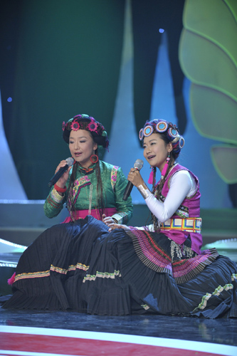 納西姐妹演唱《嫁女調(diào)》 獲全國(guó)第十五屆群星獎(jiǎng)