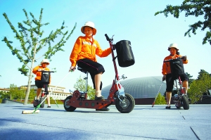 北京最小環(huán)衛(wèi)車長安街上崗