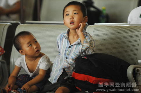 云南“小候鳥”陸續(xù)返鄉(xiāng)