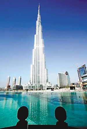 網(wǎng)友稱武漢建世界第三高樓花費(fèi) 夠建3個(gè)迪拜塔(圖)