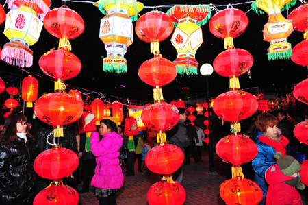 油城花燈迎新春