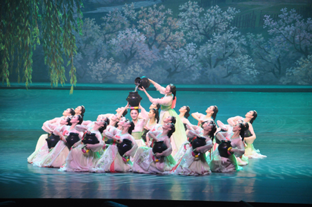 “美好延邊”系列報(bào)道之一:《紅太陽(yáng)照邊疆》昭示延邊人民的美好未來