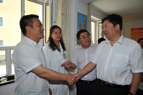 哈爾濱市委副書記、市長宋希斌在青河縣考察調(diào)研