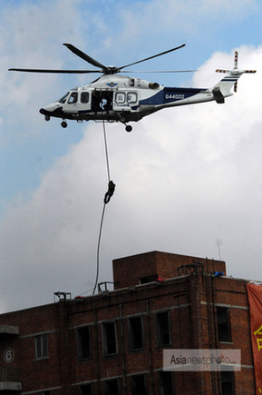 廣東省舉行公安特警應(yīng)急處突演練