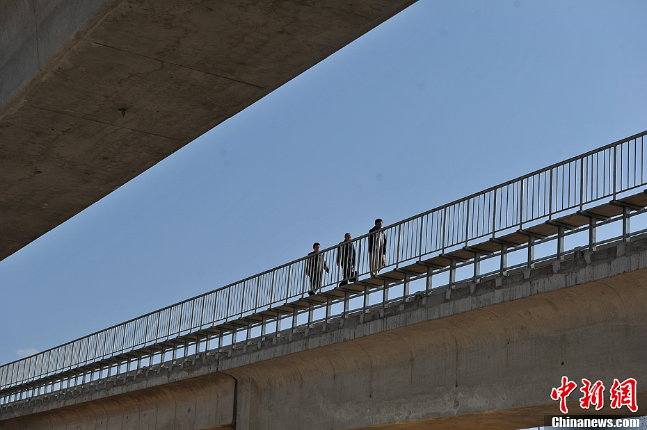 昆明地鐵南段列車試運行中發(fā)生脫軌事故