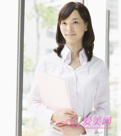 白領(lǐng)養(yǎng)生小竅門 8個(gè)時(shí)段“忙里偷閑”做保健