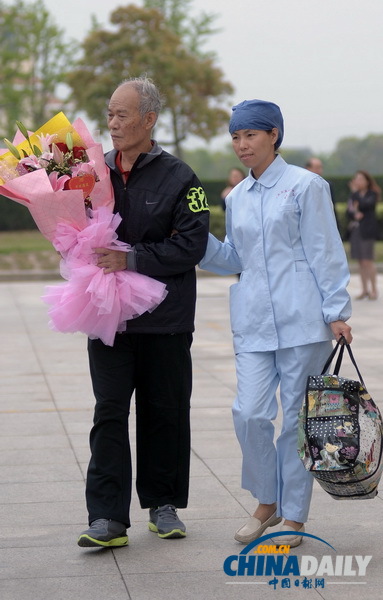 上海一名成人感染H7N9禽流感重癥患者康復(fù)出院