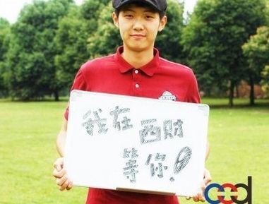 高校招生創(chuàng)新頻使“美人計”：接地氣or浮躁？