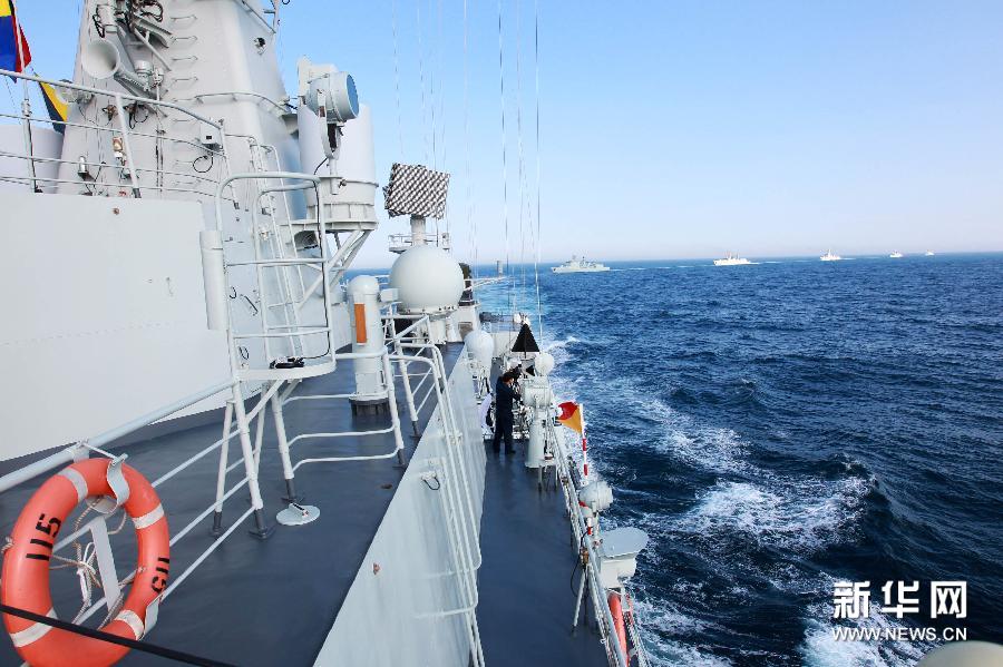 氣勢(shì)逼人！中國海軍艦艇編隊(duì)在日本海練編隊(duì)運(yùn)動(dòng)