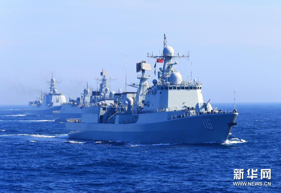 氣勢逼人！中國海軍艦艇編隊在日本海練編隊運動