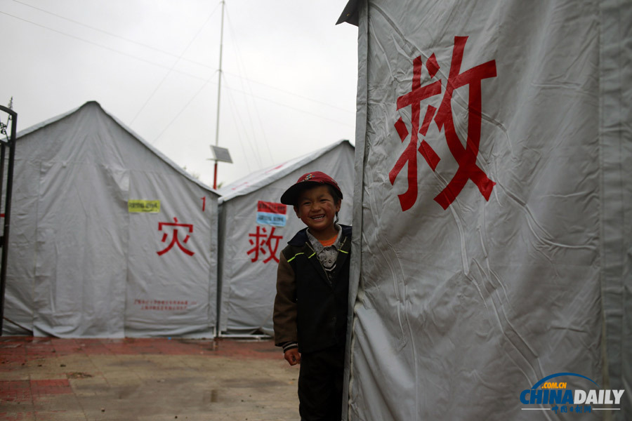 甘肅漳縣：探訪災(zāi)民安置點(diǎn)