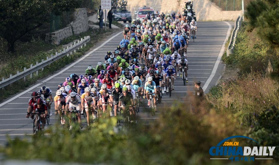 2013年環(huán)北京職業(yè)公路自行車賽開賽