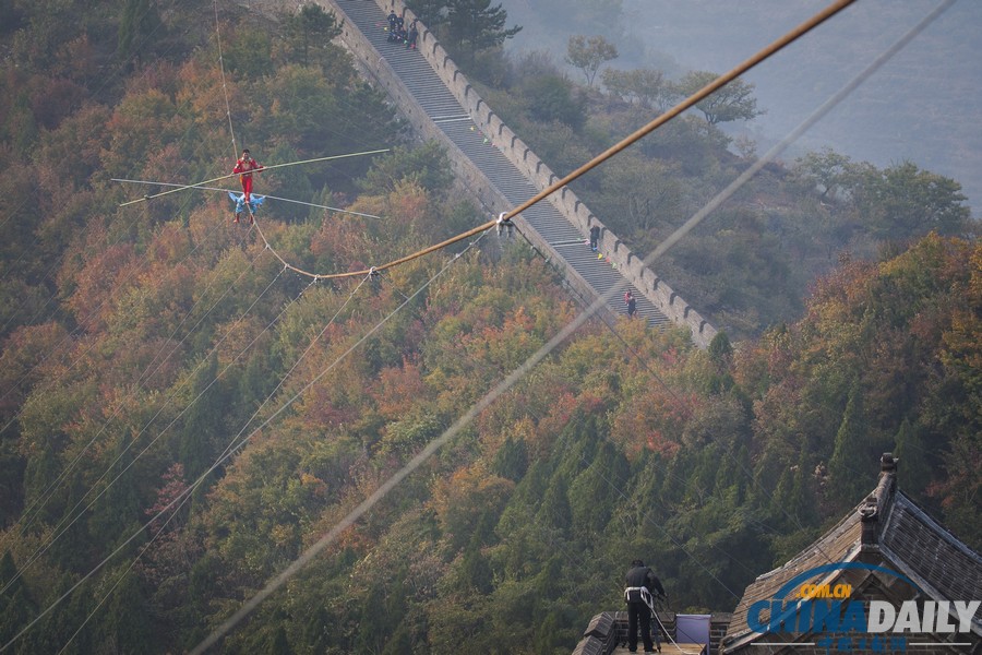 天津薊縣：阿迪力黃崖關(guān)成功跨越長城
