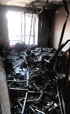 北京一高層住宅起火 消防栓沒水成擺設(shè)