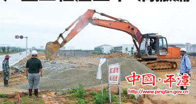 區(qū)縣多部門聯(lián)合 嚴(yán)查工程渣土車“滴撒漏”