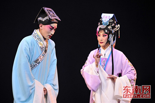 孫勁梅摘得第26屆中國戲劇梅花獎(jiǎng) 閩籍演員