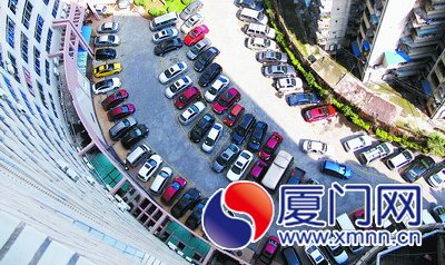 “百萬汽車時代”考驗廈門 解讀數(shù)字背后的深層問題