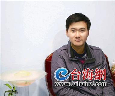 東山95后小伙手繪家鄉(xiāng)風(fēng)光圖 朋友圈里爆紅