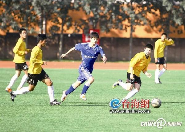 足球明年將納入體育中考 建立特長(zhǎng)生單列招生制度