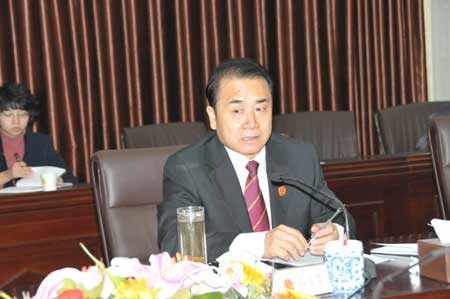 河南省高級(jí)法院開展向老紅軍劉玉堂學(xué)習(xí)活動(dòng)