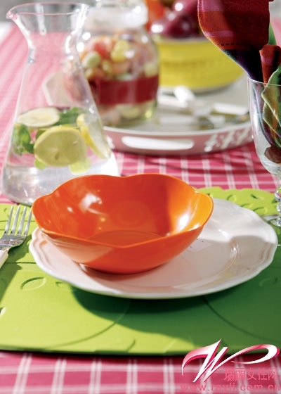 濃烈撞色 涼爽空間MIX新風(fēng)潮