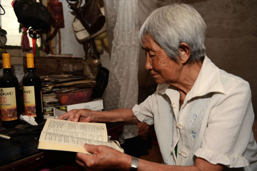 河南桐柏縣退休教師方德晴半個(gè)世紀(jì)的助學(xué)情結(jié)