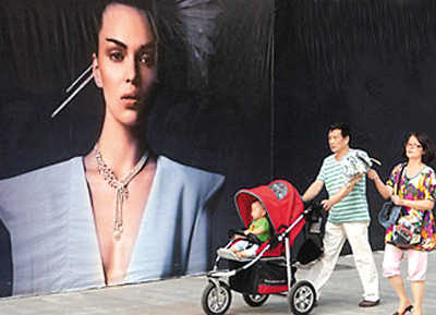 “擴(kuò)中”號角吹響了！收入分配改革時不我待